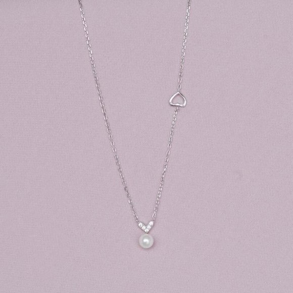 NEW 925 Sterling Silver Pearl Heart Necklace - Picture 7 of 8